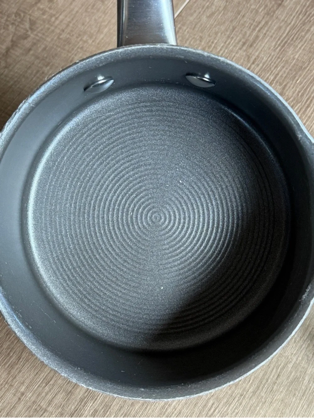 Circulon Nonstick‎ 1Qt Sauce Pan/Lid  19T Non Stick 1309952 Premier Professional